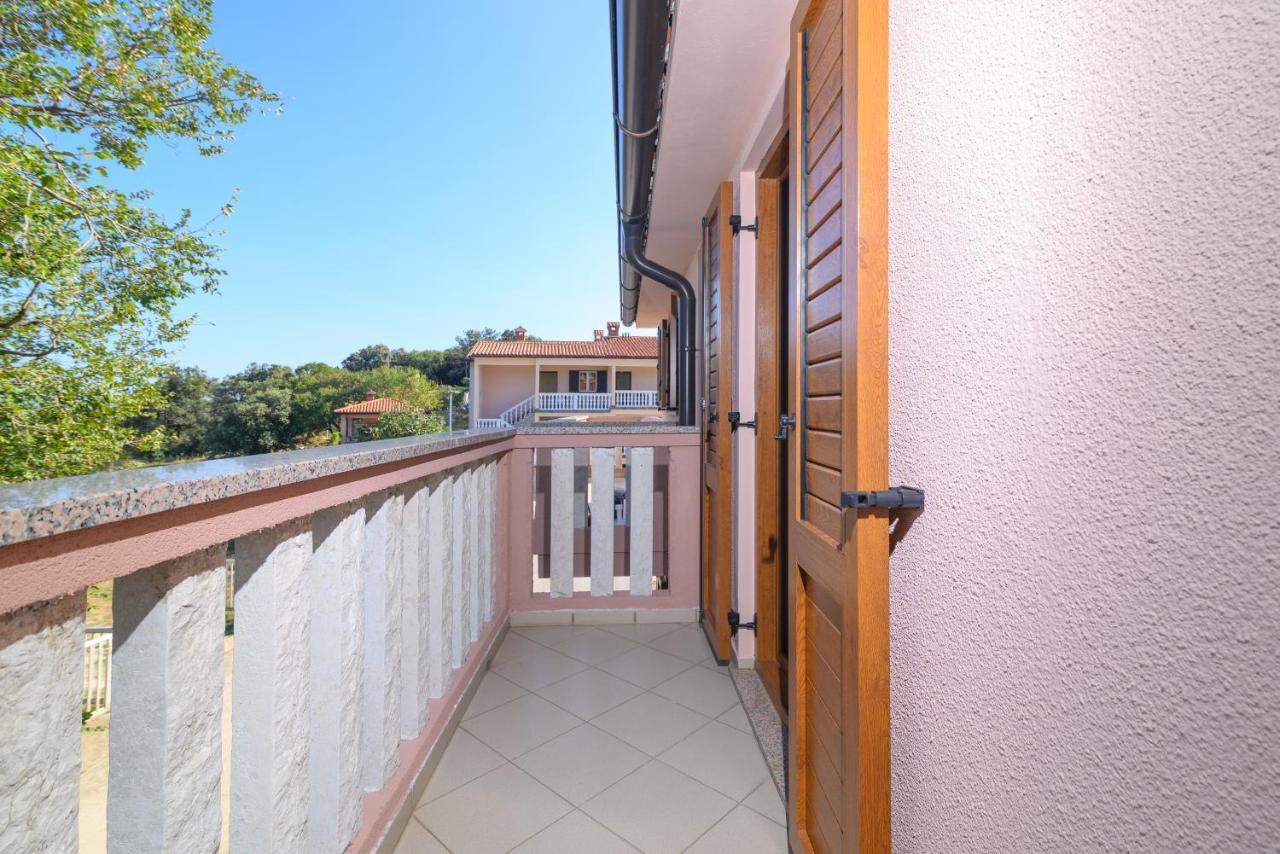 Apartments By The Sea Duga Luka - Prtlog, Labin - 2335 ภายนอก รูปภาพ