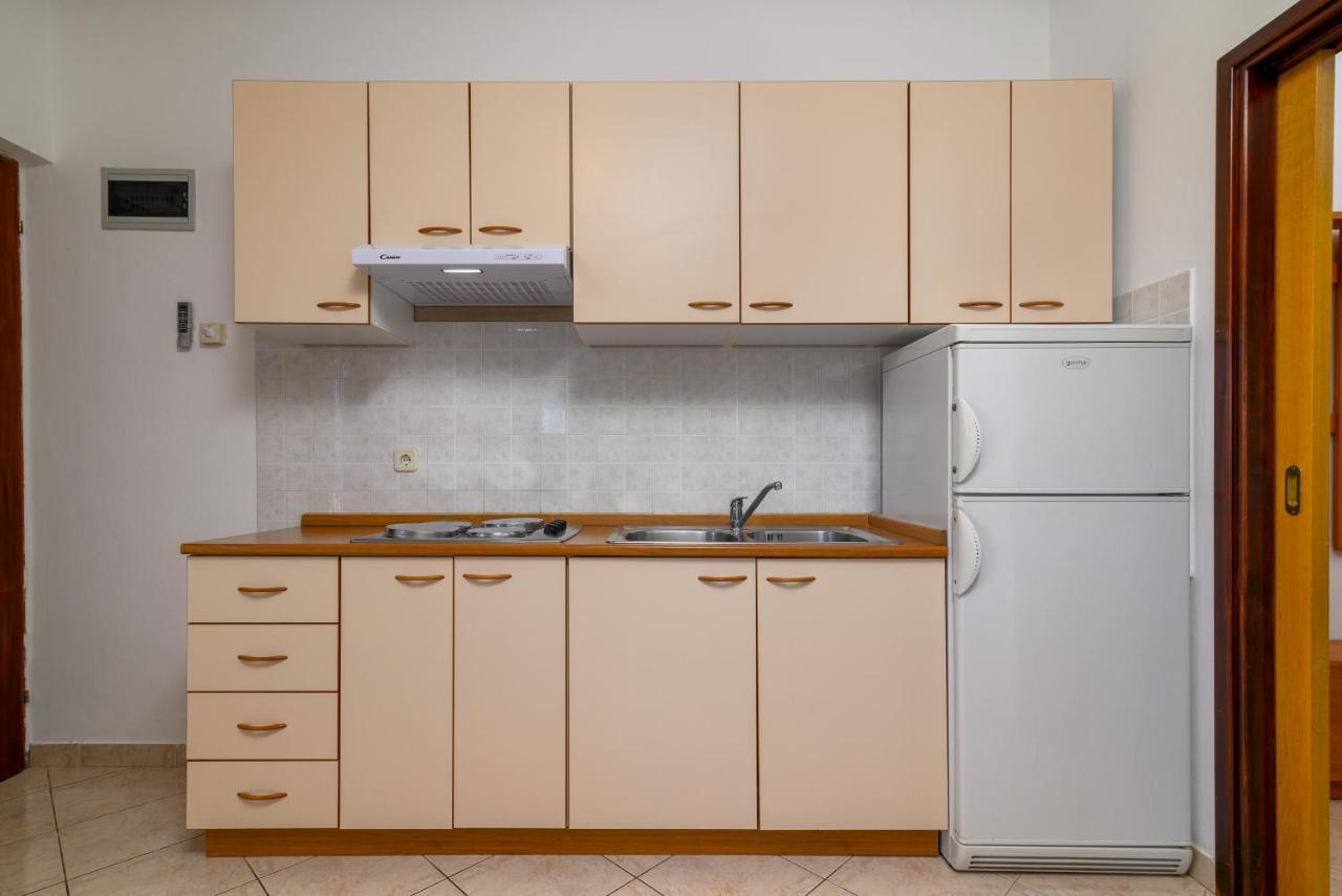 Apartments By The Sea Duga Luka - Prtlog, Labin - 2335 ภายนอก รูปภาพ