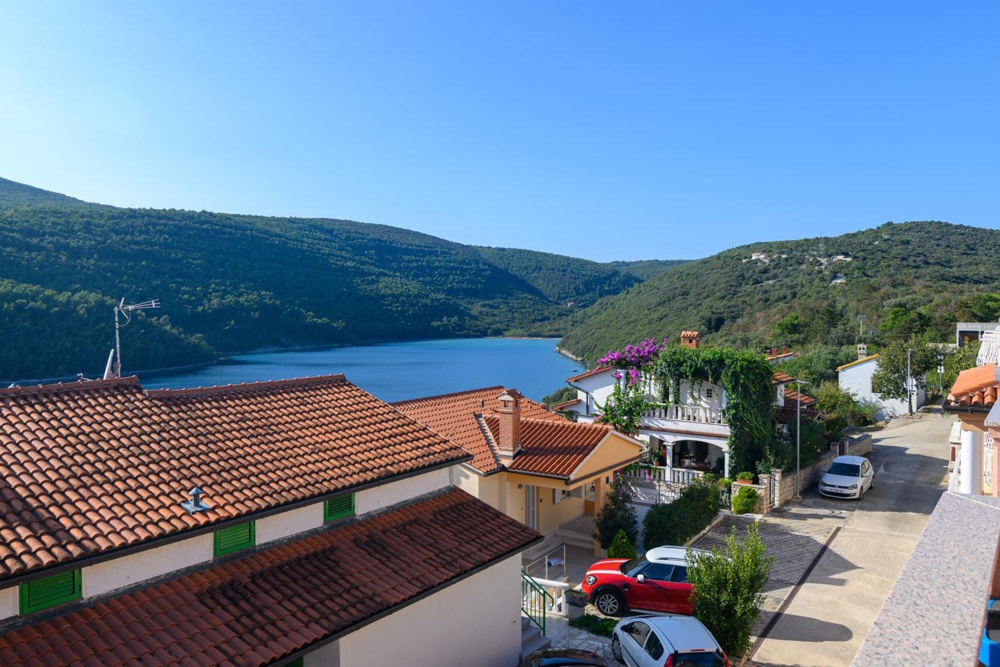 Apartments By The Sea Duga Luka - Prtlog, Labin - 2335 ภายนอก รูปภาพ
